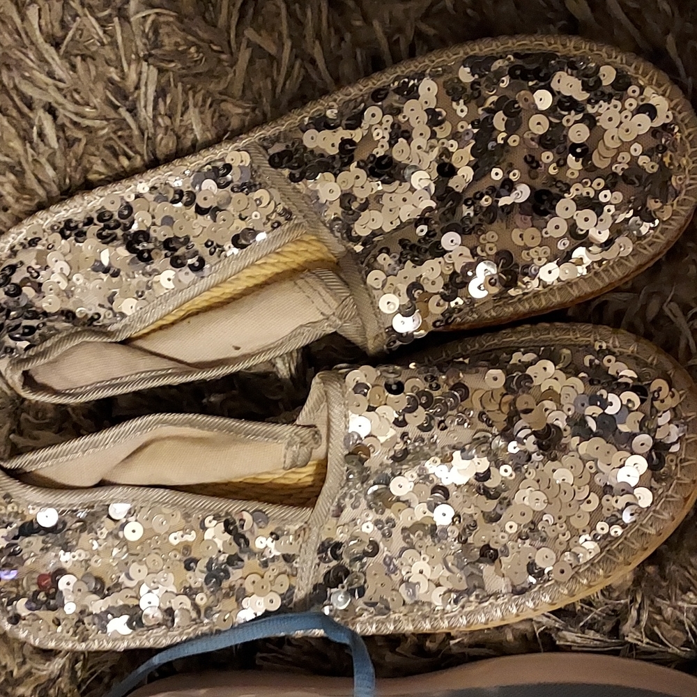 Small shoe bundle. - Picture 7 of 7